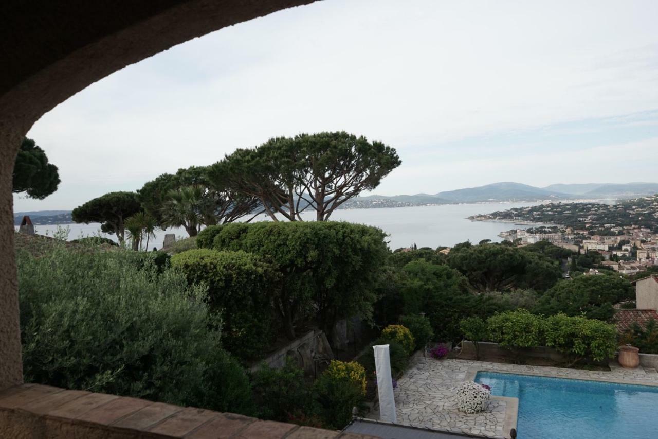 Villa Les Cades Sainte-Maxime Exterior photo